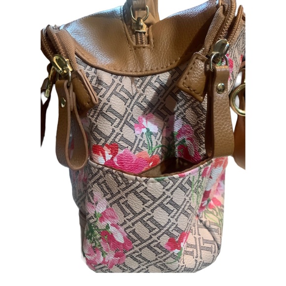 TT purse with multi-colored pink roses - Picture 4 of 8